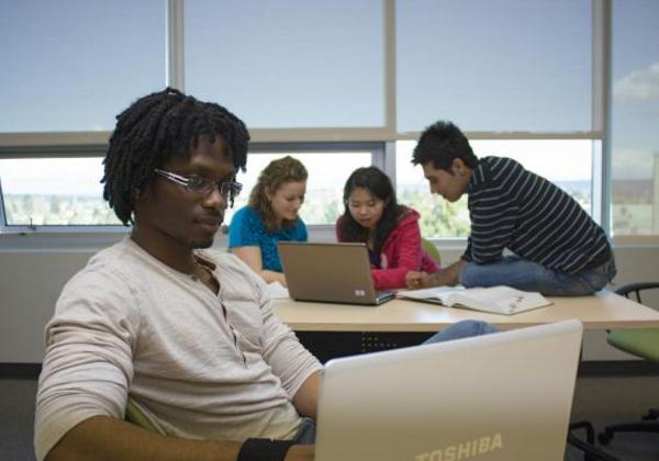 Photo of VIU students in classroom