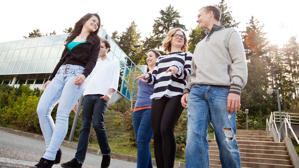 VIU students at the Nanaimo campus